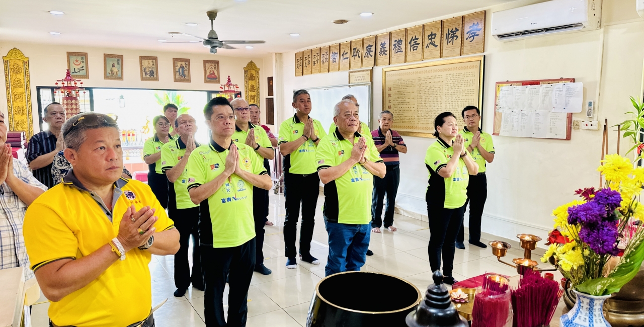 沙华堂国际龙舟赛圆满落幕，吴添泉率团答谢神恩