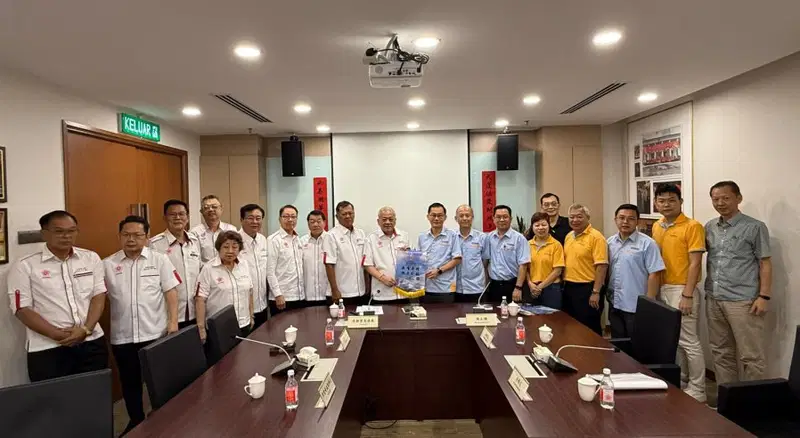 吴添泉：华裔子弟可通过华总推荐　向独大申请技职教育奖学金